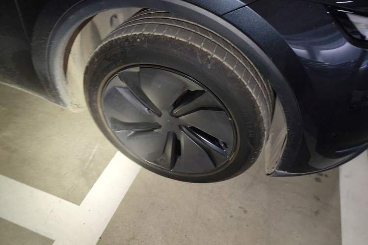 Used Tesla Model Y 2025 Rear-Wheel-Drive Version