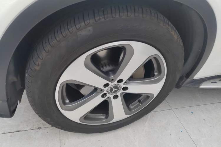 Used Mercedes-Benz GLC 2017 GLC 260 4MATIC Luxury Model
