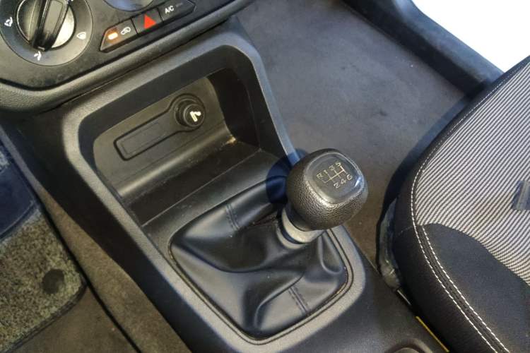 Used Wuling Hongguang 2021 1.5L Revised S Base Version with Electric Power Steering LAR
