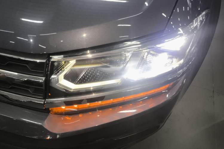 Used Volkswagen Tharu 2020 280TSI Two-Wheel Drive Luxury Edition China VI Standard
