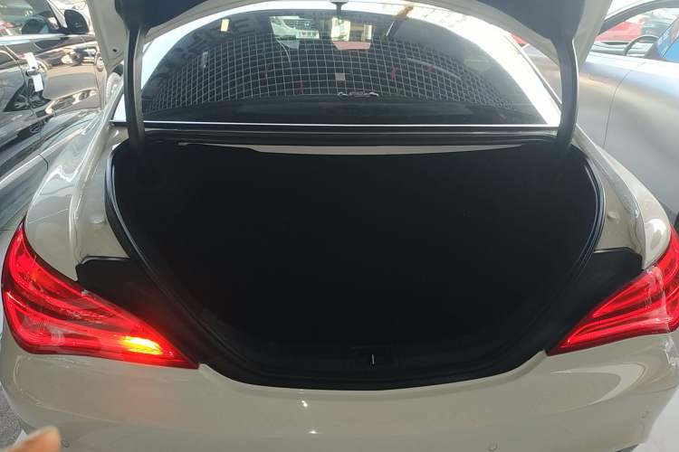 Used Mercedes-Benz CLA 2015 CLA 200
