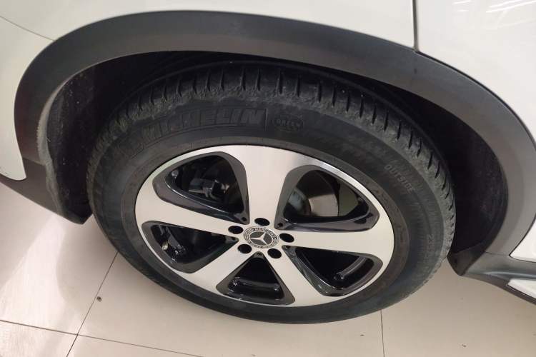 Used Mercedes-Benz GLC 2018 GLC 260 4MATIC Luxury Model
