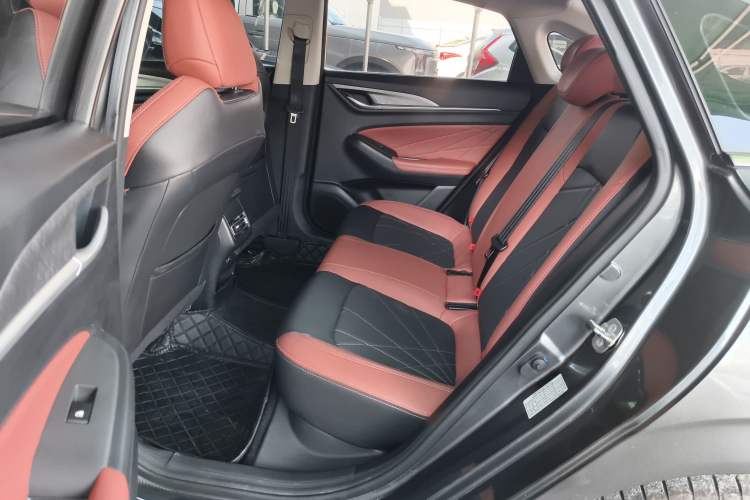 Used Changan Eado 2023 Changan Edition PLUS Blue Whale NE 1.4T GDI DCT Prestige Version
