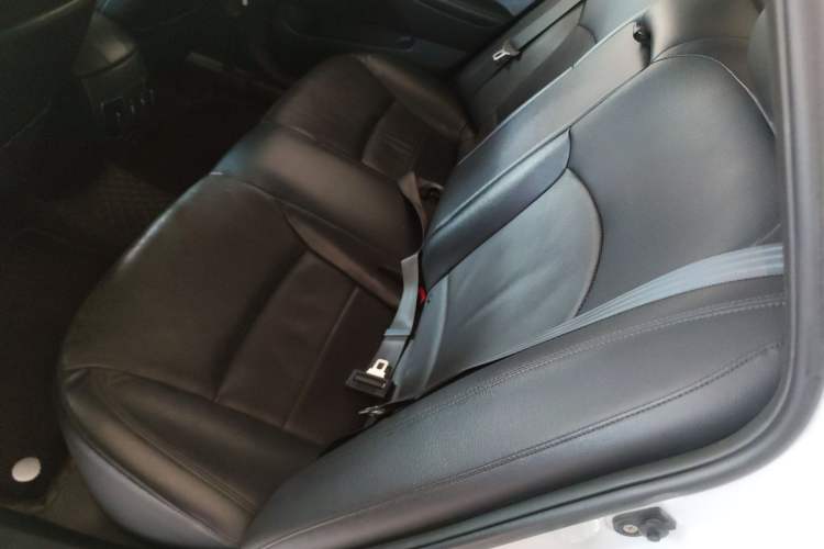 Used Hyundai Sonata 2014 2.4L Automatic Leading Edition China IV Standard
