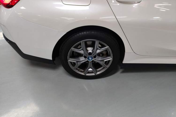 Used BMW i3 2022 eDrive 35 L