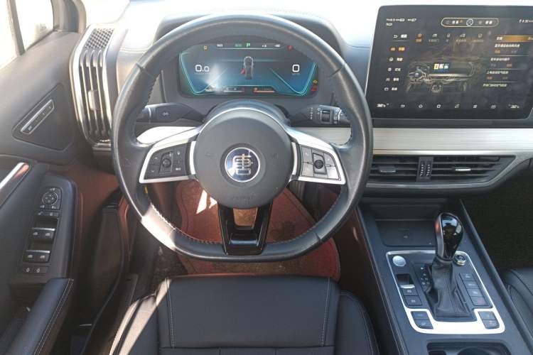 Used BYD Tang 2018 2.0T Automatic SmartConnect Prestige 7-Seater China V Standard