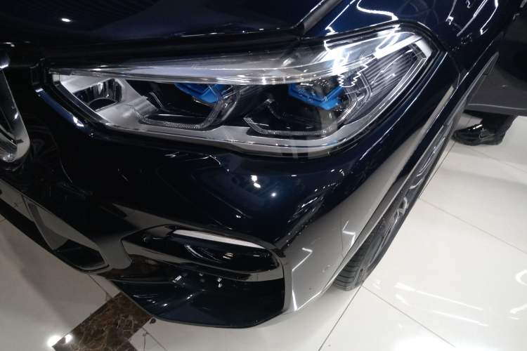 Used BMW X5 2019 xDrive40i M Sport Package
