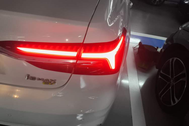 Used Roewe i6 MAX New Energy 2021 EV 500 Skyroof Flagship Edition