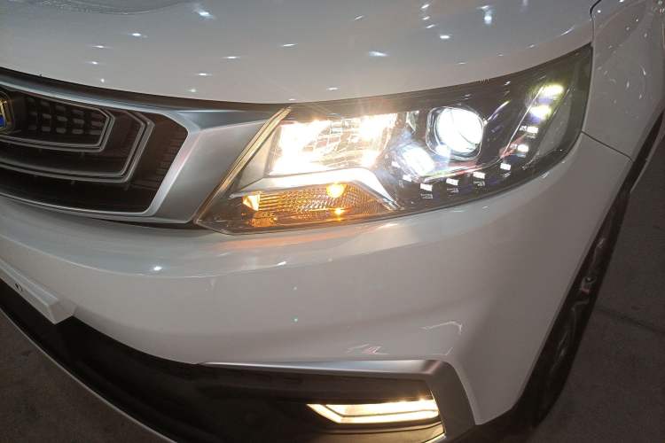 Used Geely Auto Vision X6 2018 1.4T CVT 4G Connected Luxury Version
