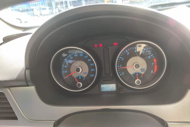 Used Buick Excelle 2013 1.5L Automatic Classic Model
