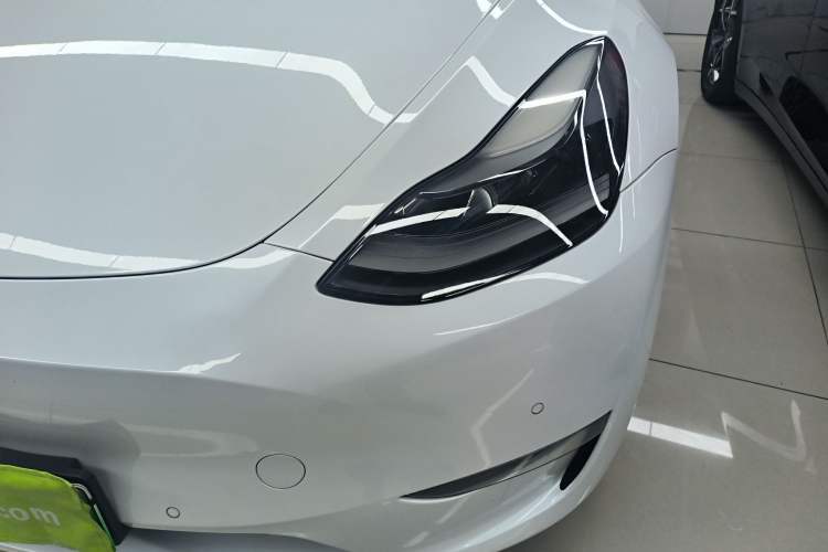 Used Tesla Model Y 2022 Long-Range All-Wheel-Drive Version