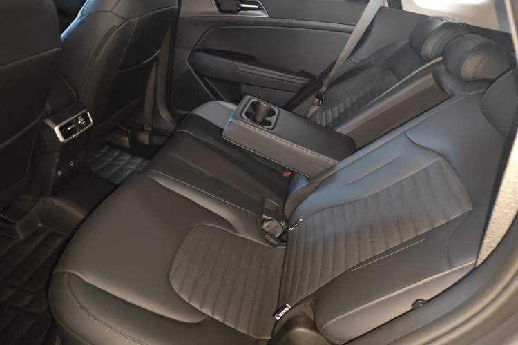 Used Kia Sportage 2023 2.0T Two-Wheel-Drive Prestige Edition
