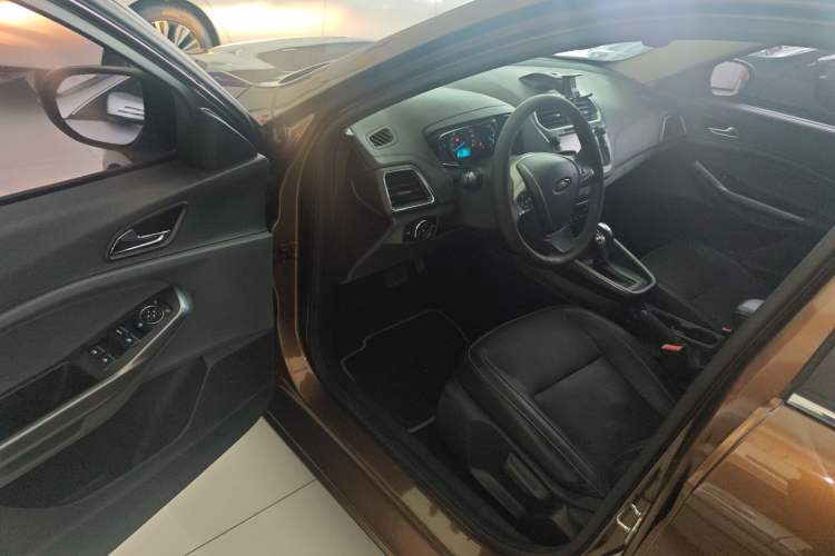 Used Ford Escort 2015 1.5L Automatic Fashion Model