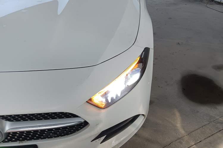 Used Mercedes-Benz A-Class 2021 A 200 L Sport Sedan Fashion Model
