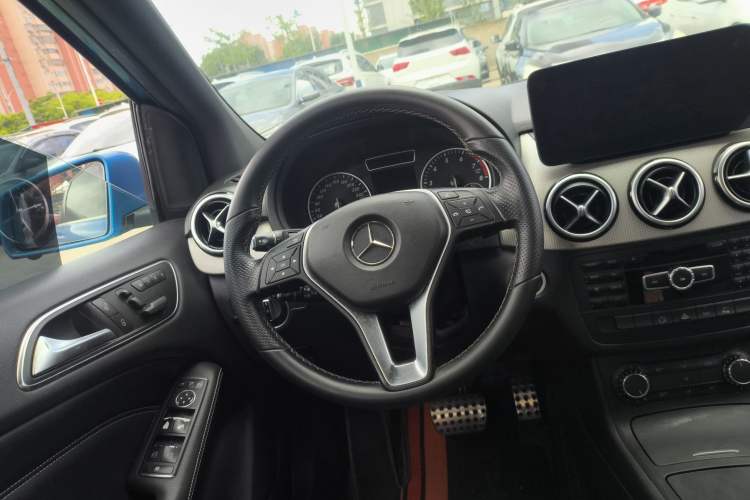 Used Mercedes-Benz B-Class 2012 B 200
