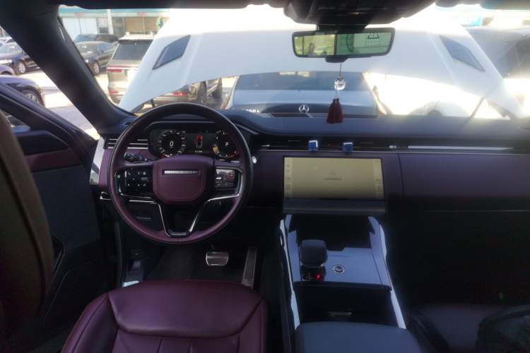 Used Land Rover Range Rover Sport 2024 400PS Flagship Edition
