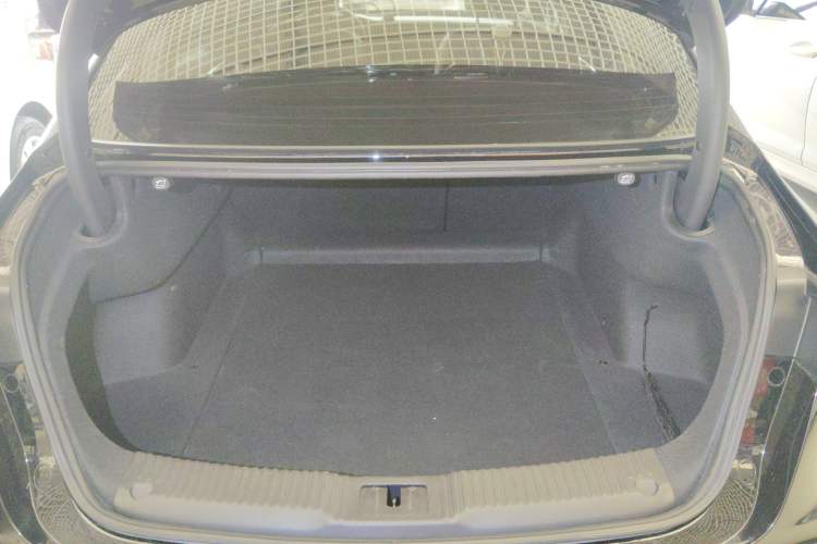 Used Hongqi H5 2023 1.5T DCT Smart Connect Flagship Edition
