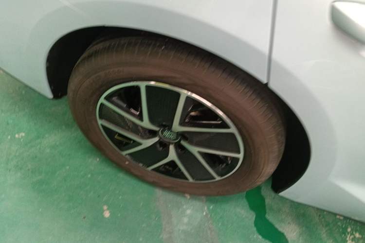 Used BYD Qin L 2025 DM-i Smart Drive 120KM Superior Model