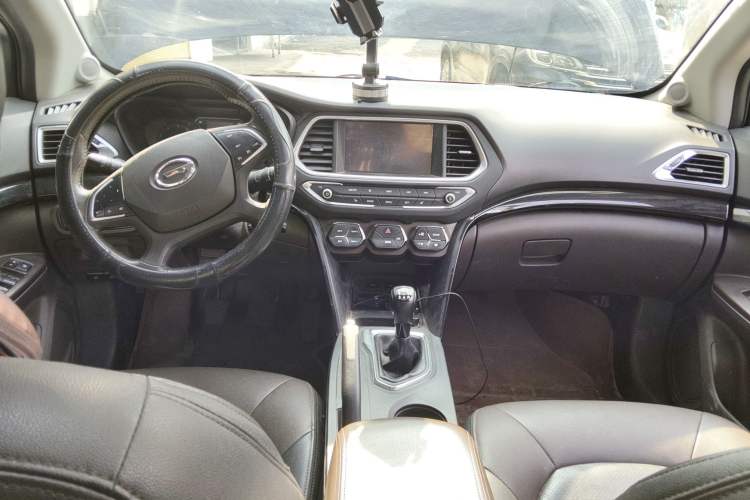 Used GAC Trumpchi GS4 2015 200T Manual Luxury Edition