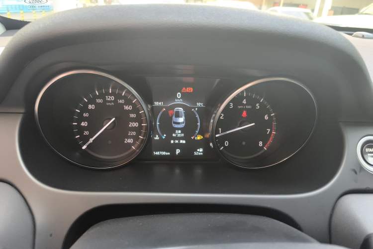 Used Land Rover Discovery Sport 2017 2.0T SE
