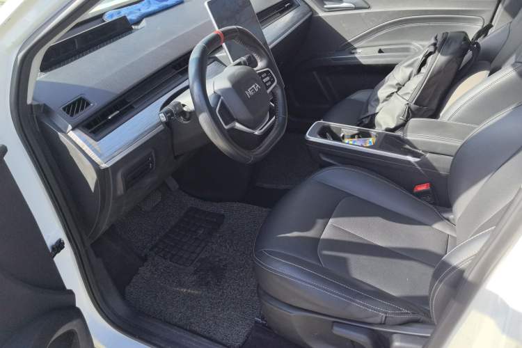 Used NETA V 2022 Chao 300 Lite Lithium Iron Phosphate
