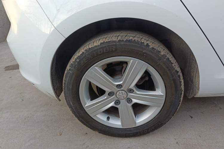 Used Volkswagen Golf 2016 230TSI Automatic Comfort Version
