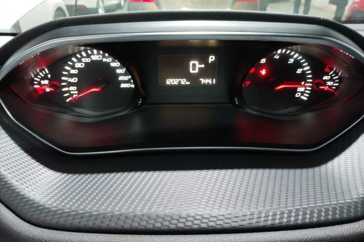 Used Peugeot 308 2018 1.6L Automatic Luxury Edition
