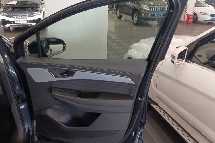 Used Volkswagen Talagon 2023 Facelift 380TSI All-Wheel-Drive Luxury Jiajing Pro 6-Seater
