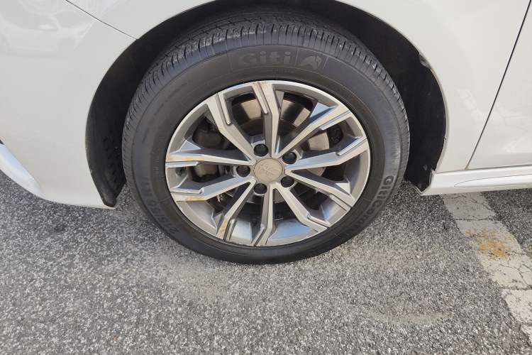 Used BYD Song MAX 2019 1.5T Automatic Smart Connect Ruiyi Model 7 Seats China V Emission Standard
