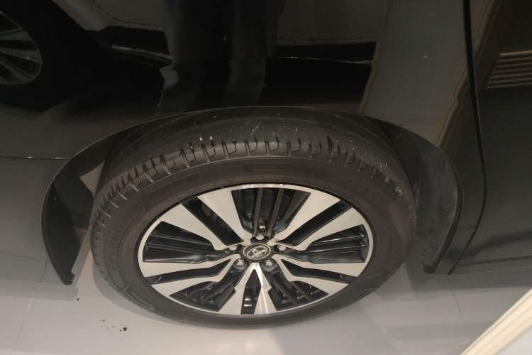 Used Toyota Alphard 2018 Revised Version 3.5L Luxury Edition
