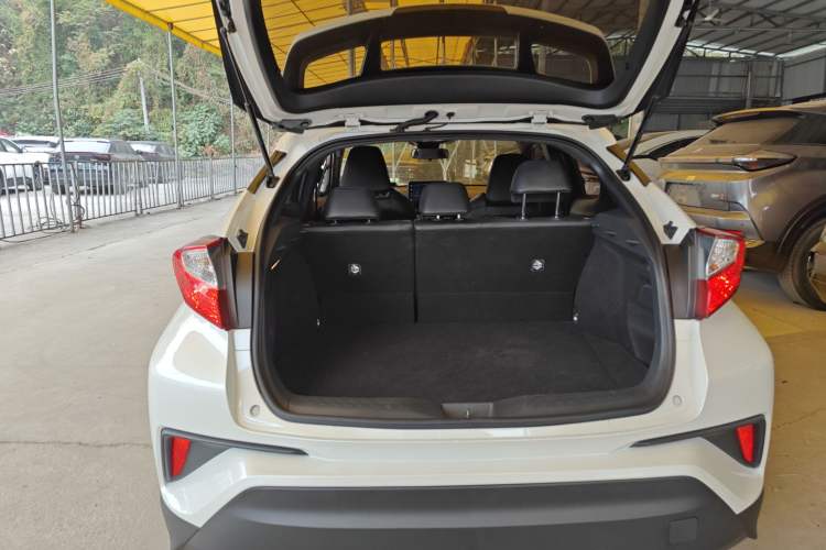 Used Toyota C-HR EV 2020 Deluxe Sunroof Edition
