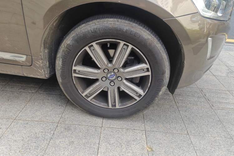 Used Volvo XC60 2017 T5 AWD Smart Range Edition
