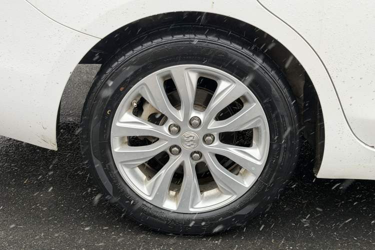 Used Buick GT 2018 15T Dual-Clutch Elite Model China V Standard
