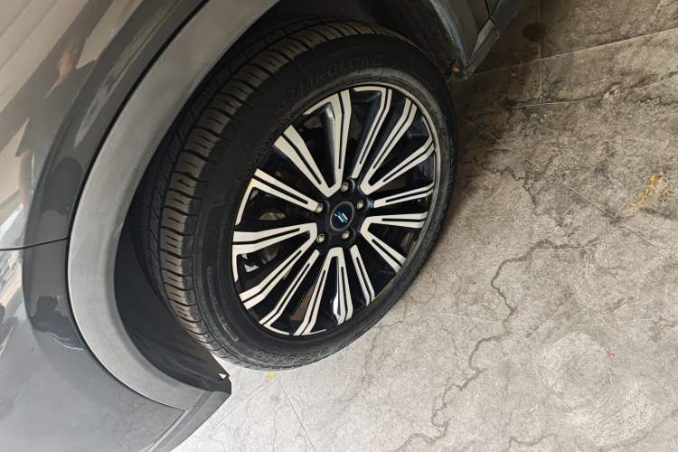 Used Oshan X5 2021 Revised Version 1.5T DCT Luxury Edition
