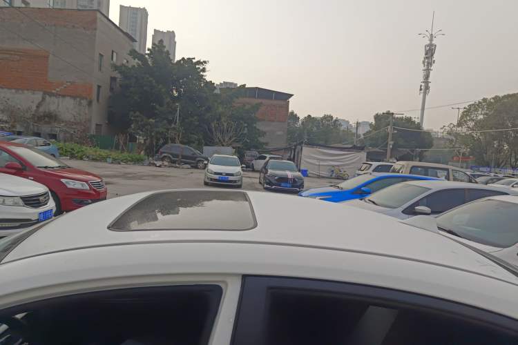 Used Kia K2 2017 Sedan 1.4L Manual Transmission GLS