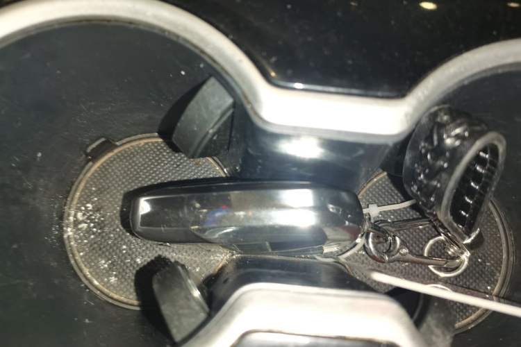 Used Toyota Highlander 2022 Dual-Engine 2.5L Four-Wheel Drive Prestige Version 7 Seats
