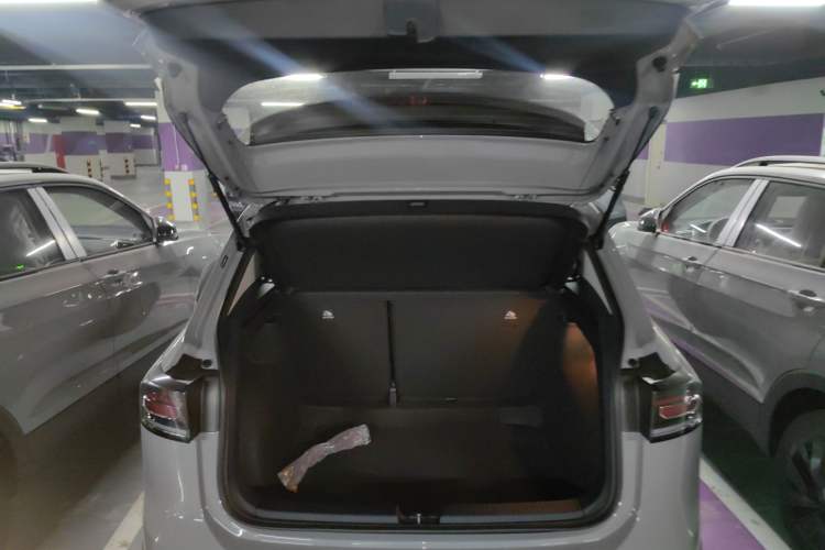 Used Volkswagen Tharu 