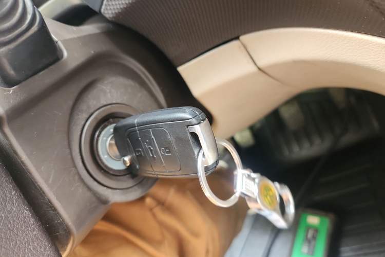 Used Wuling Hongguang 2015 1.5L S1 Standard China V-Emission Standards
