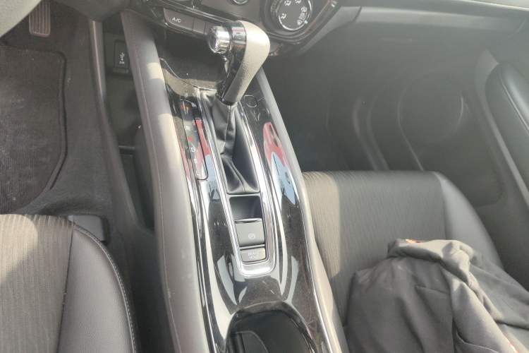 Used Honda Vezel 2019 1.5L CVT Pioneer Edition China VI