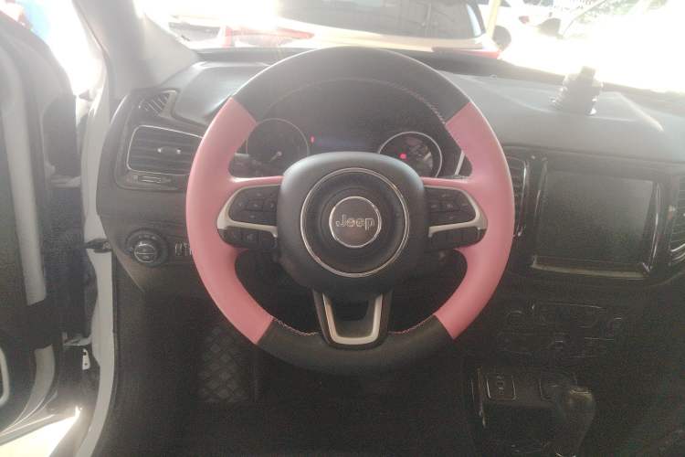 Used  Compass 2020 220T Automatic Elite Edition
