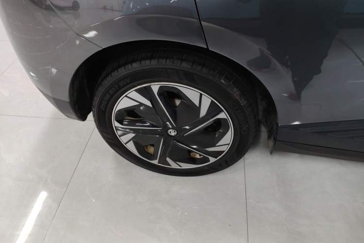 Used MG 4 EV 2023 415 km Range Sea-Faring Champion Edition
