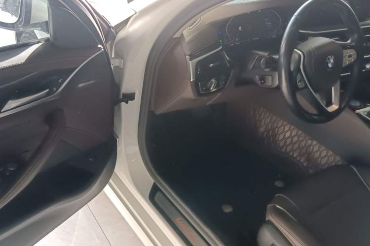 Used BMW 5 Series 2021 Updated Version 525Li Luxury Package
