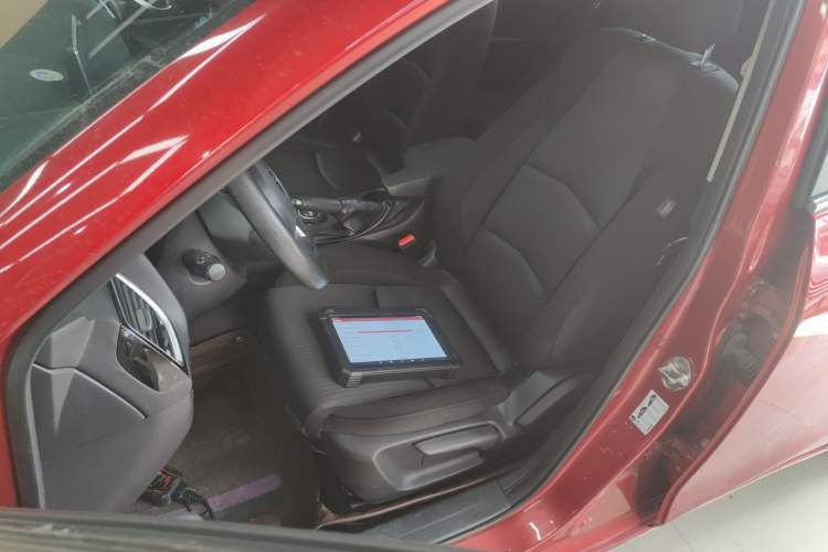 Used Mazda Mazda 3 Axela 2016 Sedan 1.5L Automatic Luxury Model
