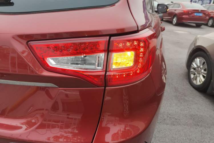 Used Changan CS75 2014 2.0L Manual Luxury Version China IV Standard
