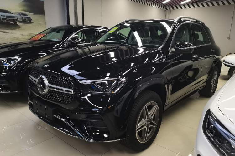 Used Mercedes-Benz GLE 2024 GLE 450 4MATIC Stylish Model
