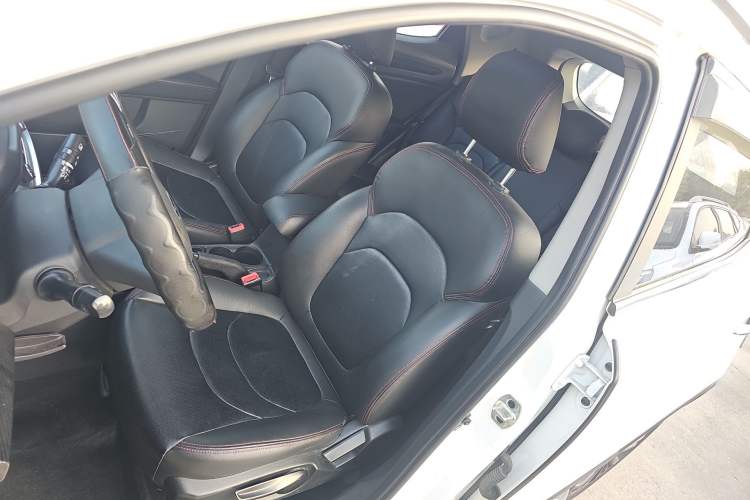 Used  Refine S3 2018 Smart Drive Edition 1.5L Manual Luxury Model