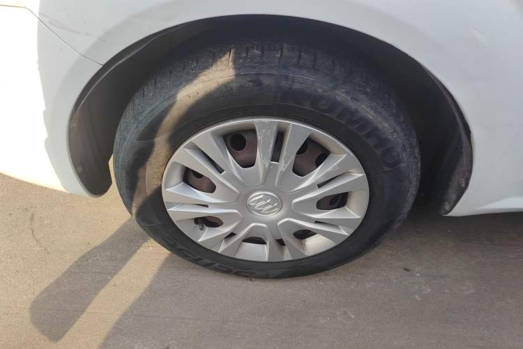 Used Buick Excelle 2015 1.5L Automatic Classic Model
