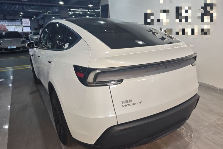 Used Tesla Model Y 2026 Rear-Drive Model