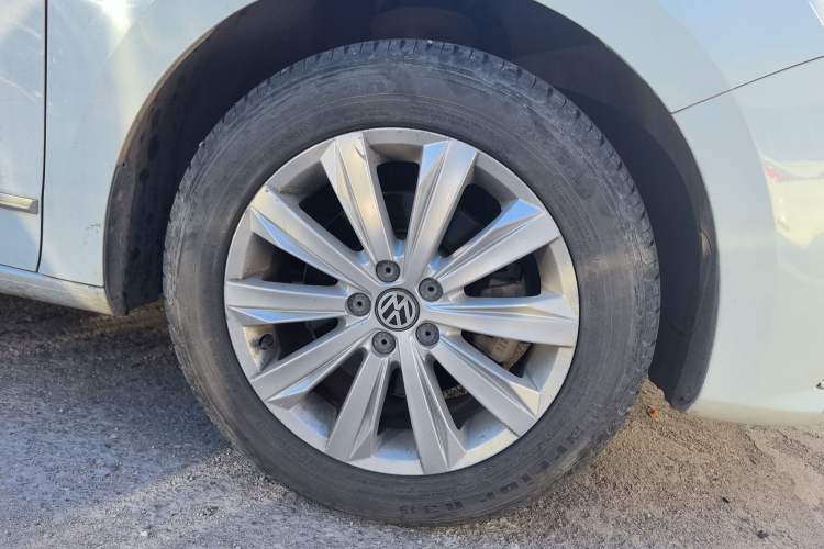 Used Volkswagen Bora 2016 1.6L manual Comfort trim level
