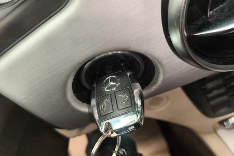 Used Mercedes-Benz GLK-Class 2015 GLK 260 4MATIC Fashion Edition Ultimate Version